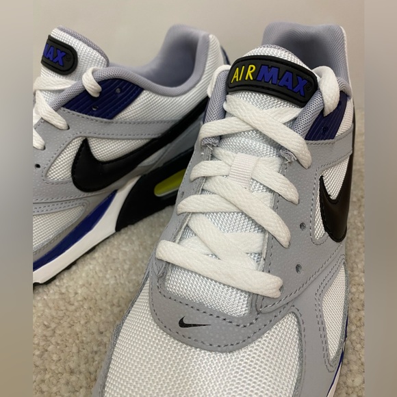 Nike Air Max IVO Shoes (White Black Grey Navy Trainer) Men’s 8/Women’s 8.5 NEW - Picture 5 of 16